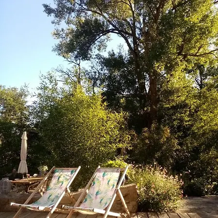Le Moulin Du Bateau - De Charme Bed and Breakfast 3*