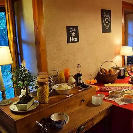 Le Moulin Du Bateau - De Charme Bed and Breakfast Leotoing